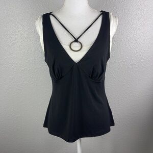 Black & white top with necklace attached